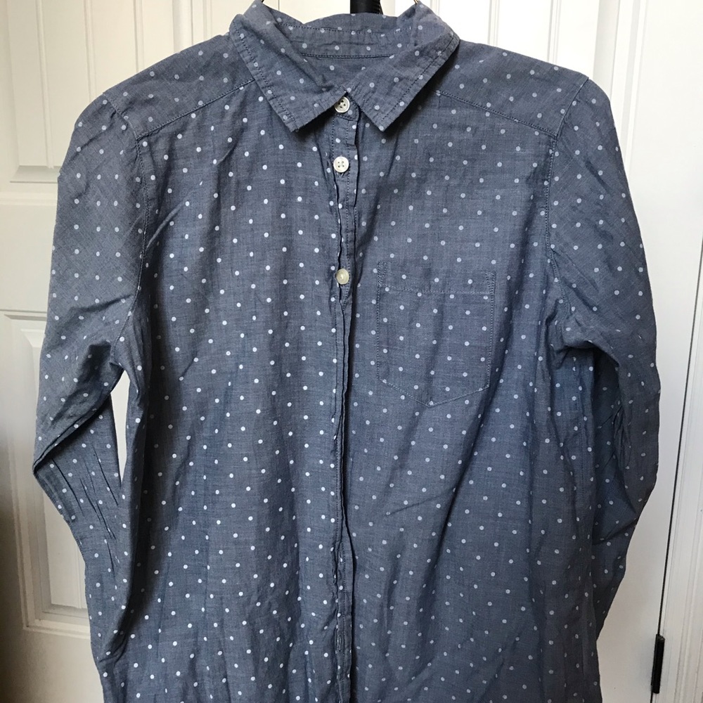Liz Claiborne small button up grey shirt